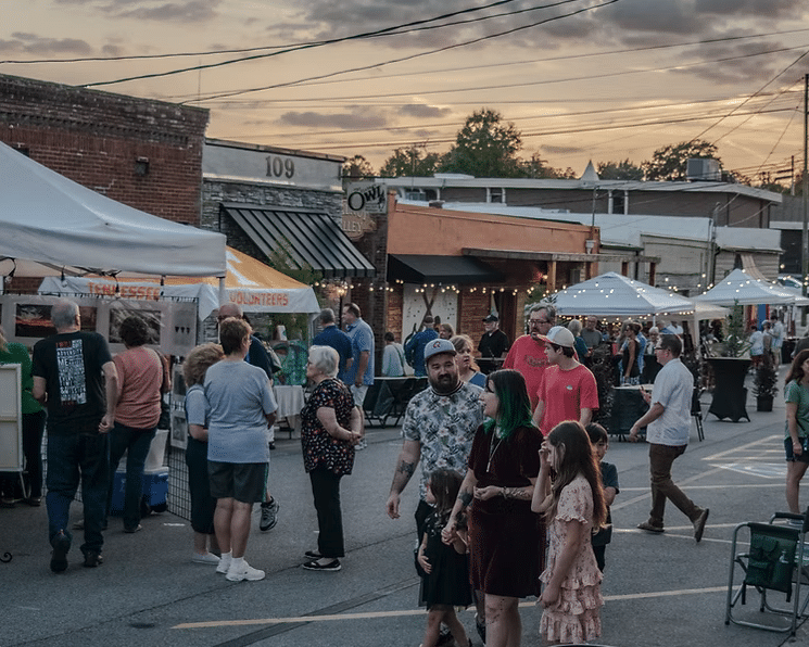 Smithville Art Walk - photo by Adam Hudson